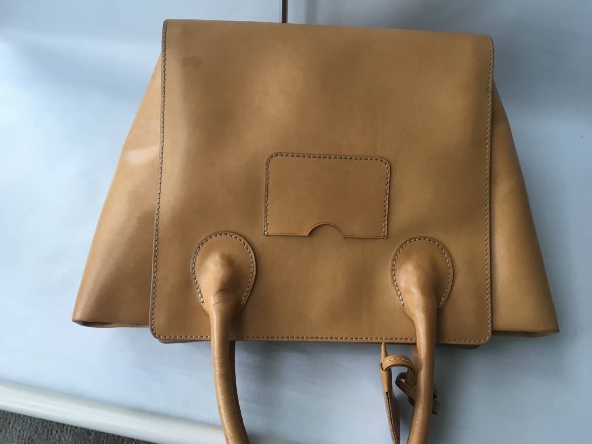 BREE ブリー ヌメ革　レザー　バッグ