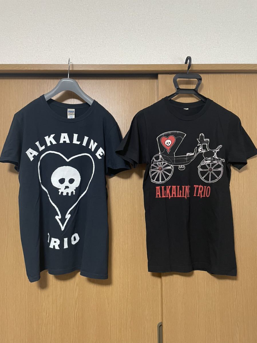 【新作入荷，得価】 アルカライントリオ Tシャツ 2枚セット alkaline trio バンドTシャツ(Tシャツ)｜売買されたオークション情報、yahooの商品情報をアーカイブ公開 - オークファン Tシャツ