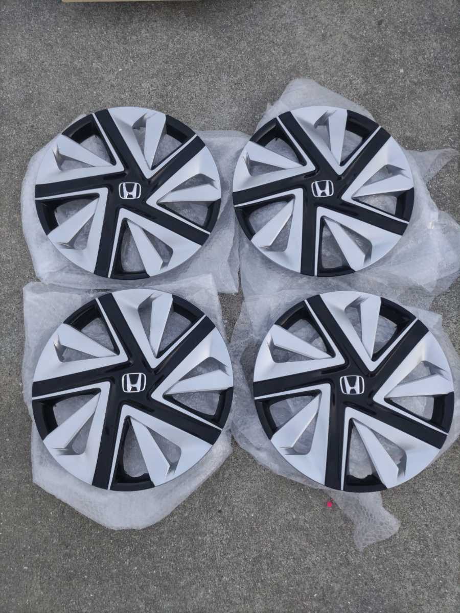 ホンダ シャトルハイブリッド フィット純正ホイールカバー美品 4本 15