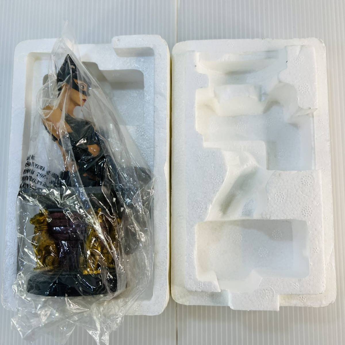 DC DIRECT CATWOMAN MOVIE MINI-BUST キャットウーマン フィギュア