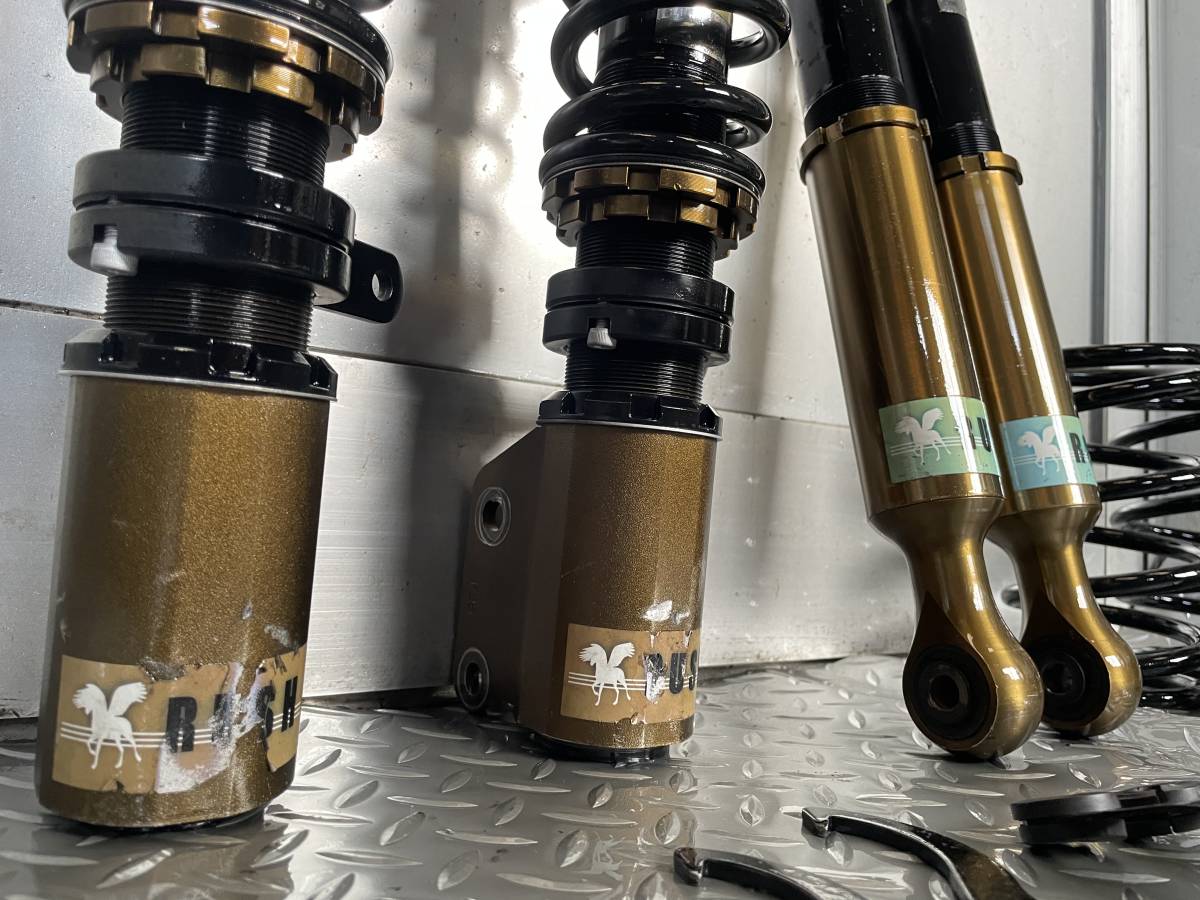 ラッシュRUSH車高調l575s.l175s.LA100S (美品)ダイハツ ダイハツ ムーヴカスタム L175S RUSHラッシュ全長式車高調 タント