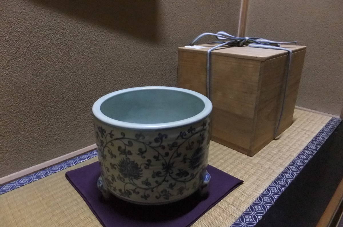 明代 龍泉窯 青磁鎬蓮弁文碗 – 燦禾 SANKA