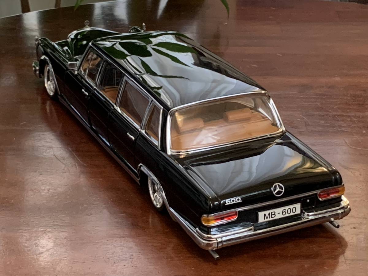 Sun Star 1/18 MB600(Black) CUSTOM CAR・サンスター メルセデスベンツ
