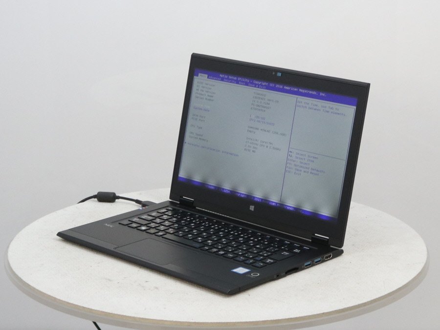NEC PC-GN256W1G7 LAVIE Direct Core i7 6500U 2.50GHz 8GB 256GB(SSD