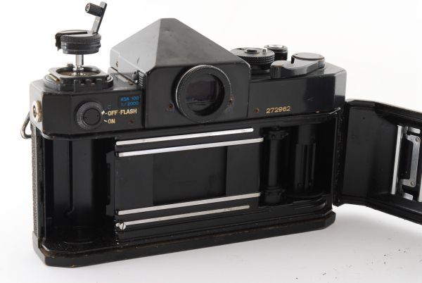 O080102☆キャノン Canon F-1 ボディ 前期 フィルム一眼レフカメラ