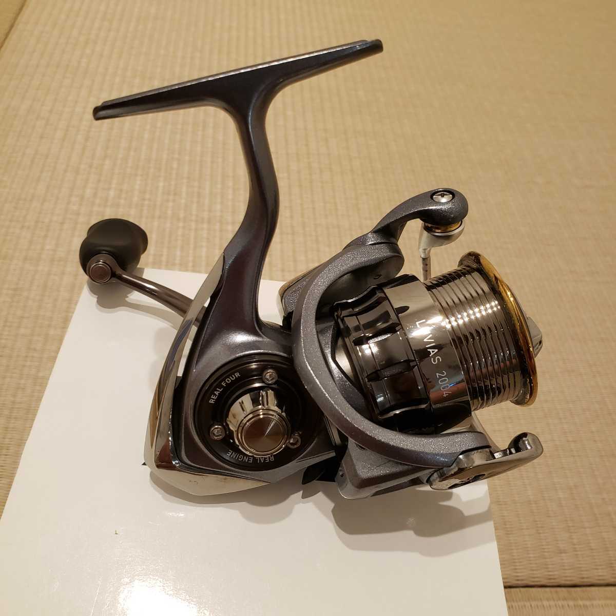 送料無料【美品 ダイワ 15 ルビアス 2004(Daiwa 15 LUVIAS 2004