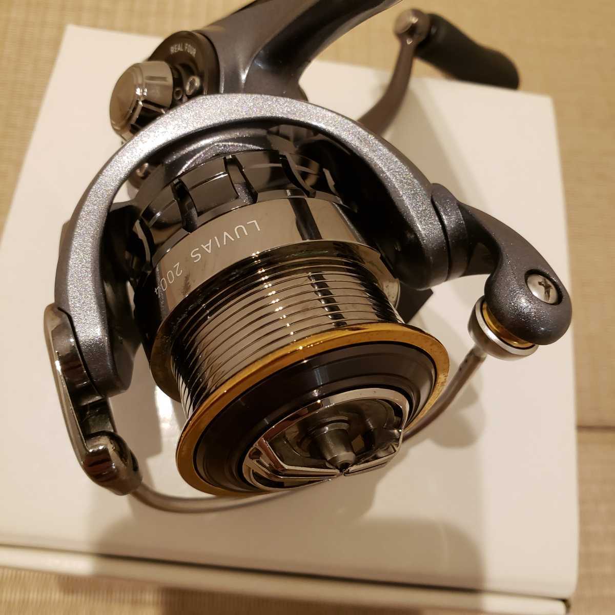 送料無料【美品 ダイワ 15 ルビアス 2004(Daiwa 15 LUVIAS 2004