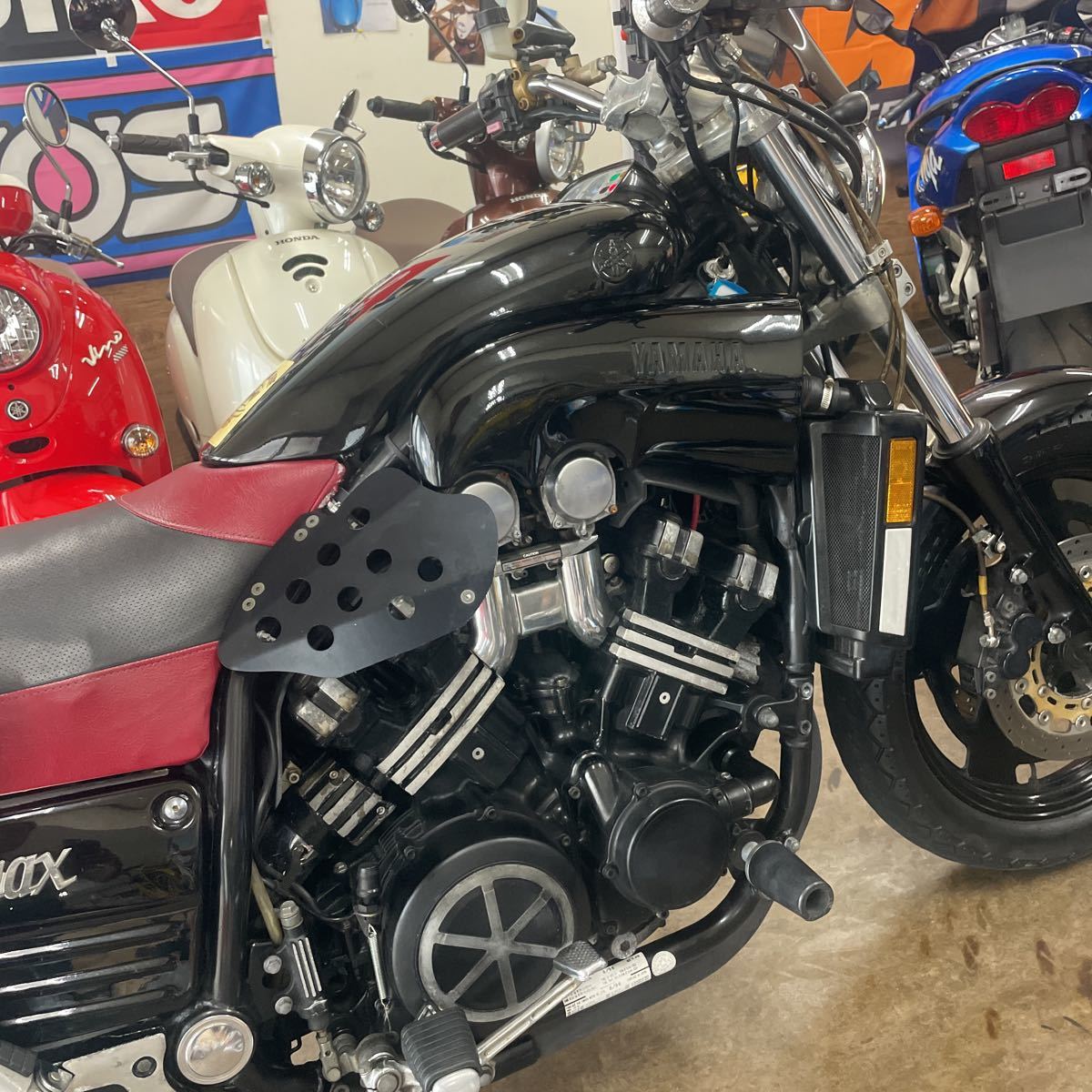 人気の 2LT カナダ仕様 ☆車検令和5年12月まで☆ VMAX1200 検索 V-MAX