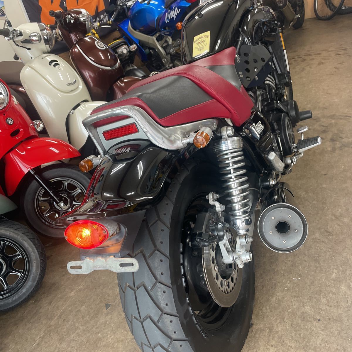 人気の 2LT カナダ仕様 ☆車検令和5年12月まで☆ VMAX1200 検索 V-MAX