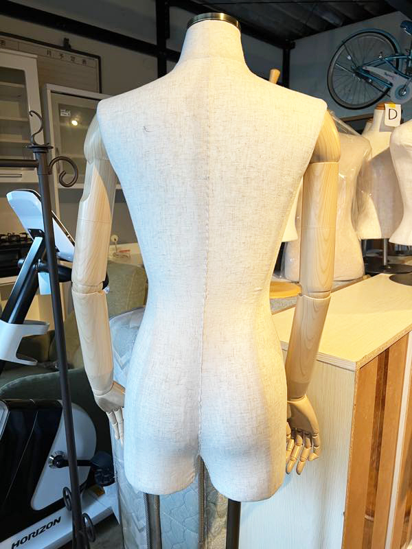 レディーストルソー　可動式アーム付きトルソー 店舗用品 什器 レディーストルソー 可動式アーム付きトルソー 店舗用品 什器