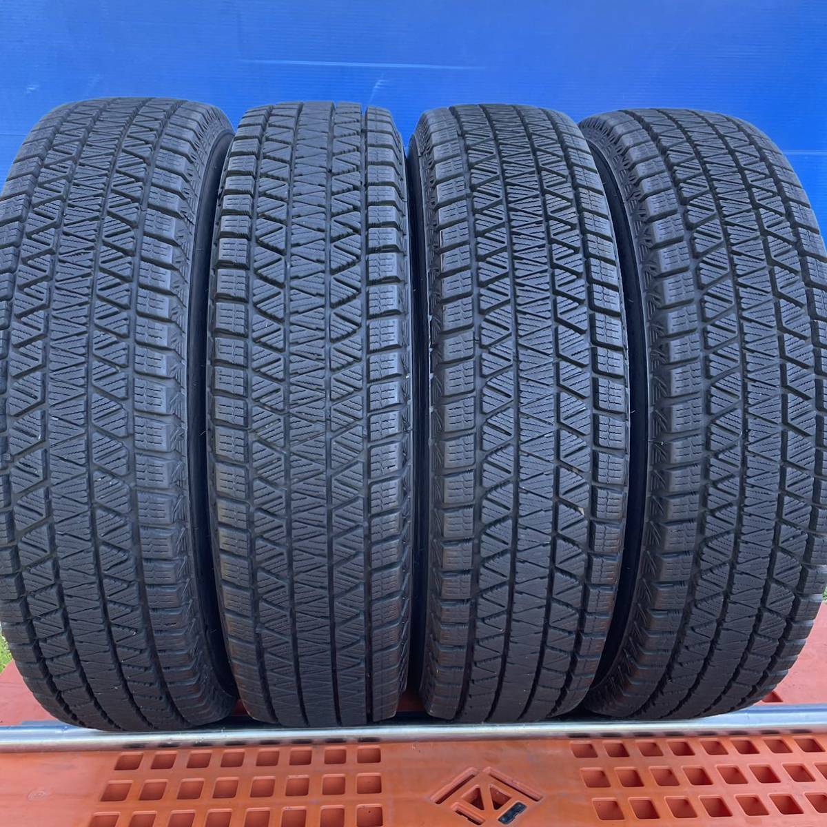175/80R15 スタットレスタイヤ ブリヂストン BLIZZAK DM-V3 175 175/80R15 スタットレスタイヤ ブリヂストン BLIZZAK DM-V3 175