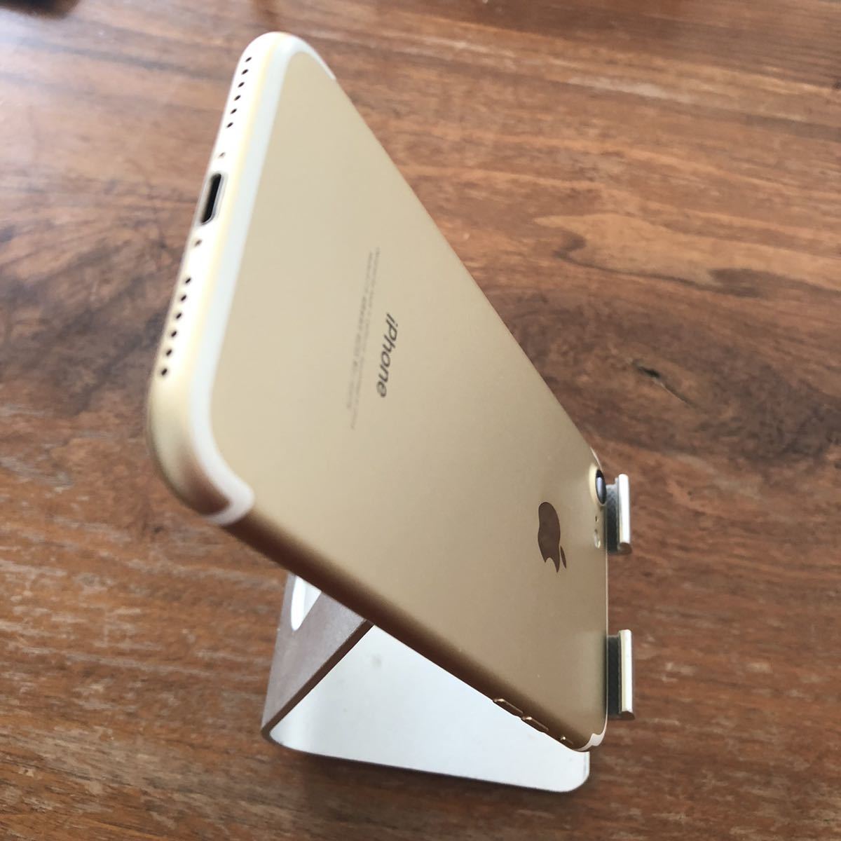 32GB SIMフリー iPhone7 SIMフリーバッテリー83％美品 Gold Plus