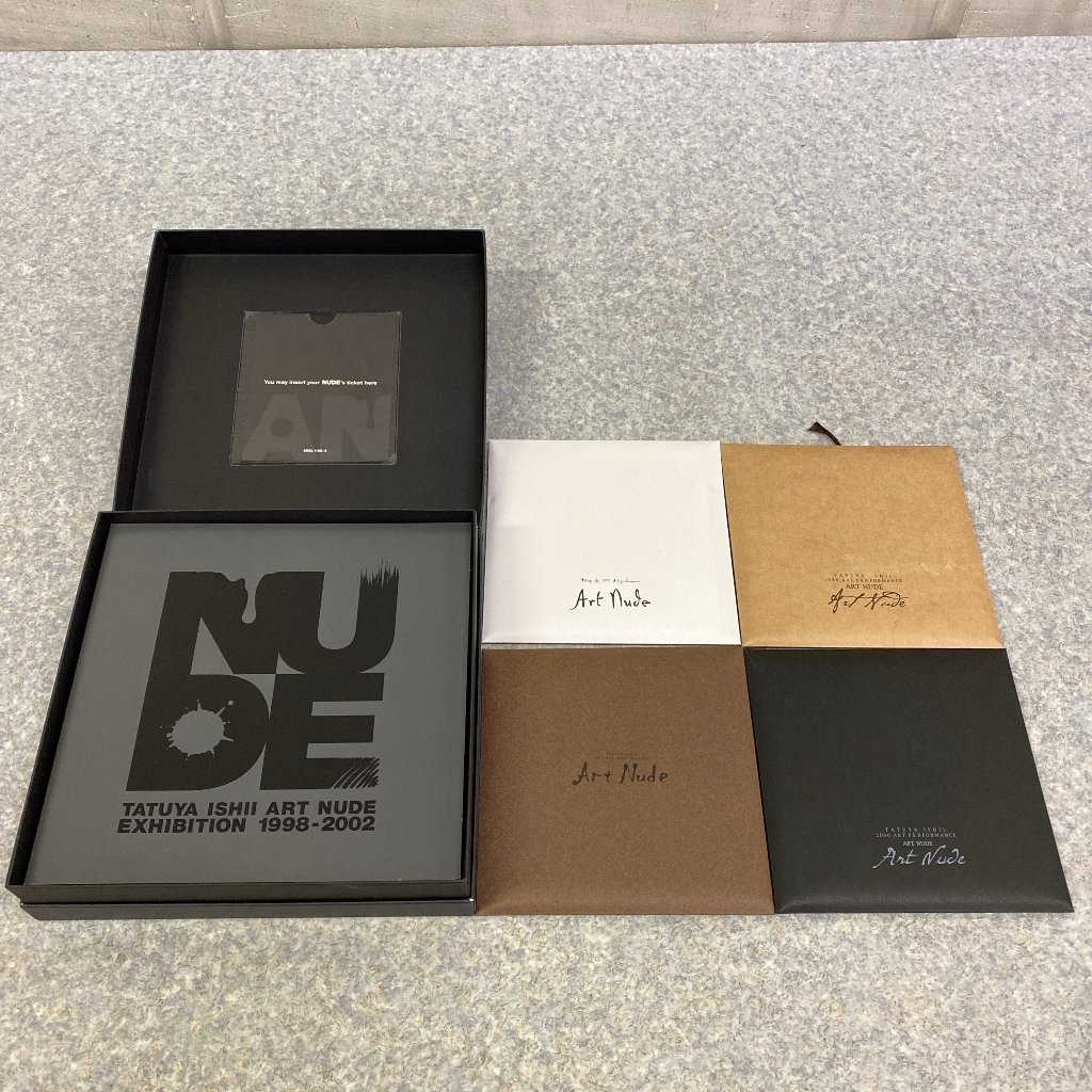 【ジャンク品】Nintendo Switchセット（本体） -131 ☆完全生産限定版！シリアルナンバー入り5000セット限定☆Complete Art
