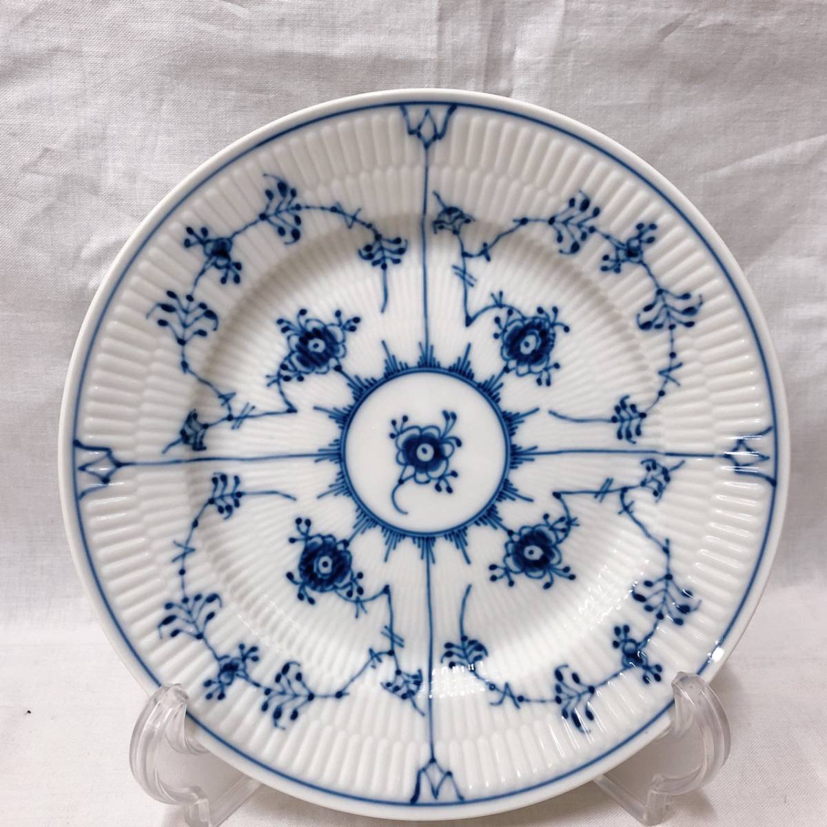 ロイヤルコペンハーゲン ロイヤル Royal ブルーフルーテッド COPENHAGEN Copenhagen ROYAL コペンハーゲン Copenhagen） ロイヤルコペンハーゲン（Royal | 公式通販 フルーテッド ブルー ロイヤルコペンハーゲンROYAL (Royal