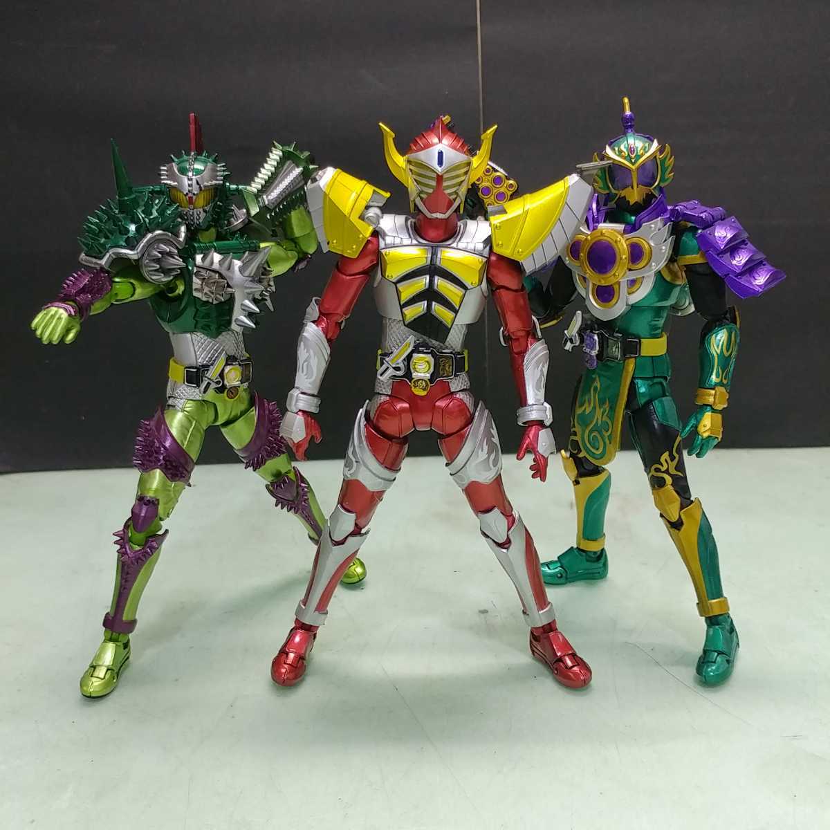 最安値，安い S.H.Figuarts/S.H.フィギュアーツ 仮面ライダー鎧武 ドリアン/ブドウアームズ レモンエナジーアームズ フィギュア まとめて セット(仮面ライダー鎧武/ガイム)｜売買されたオークション情報、yaho 仮面ライダー鎧武/ガイム