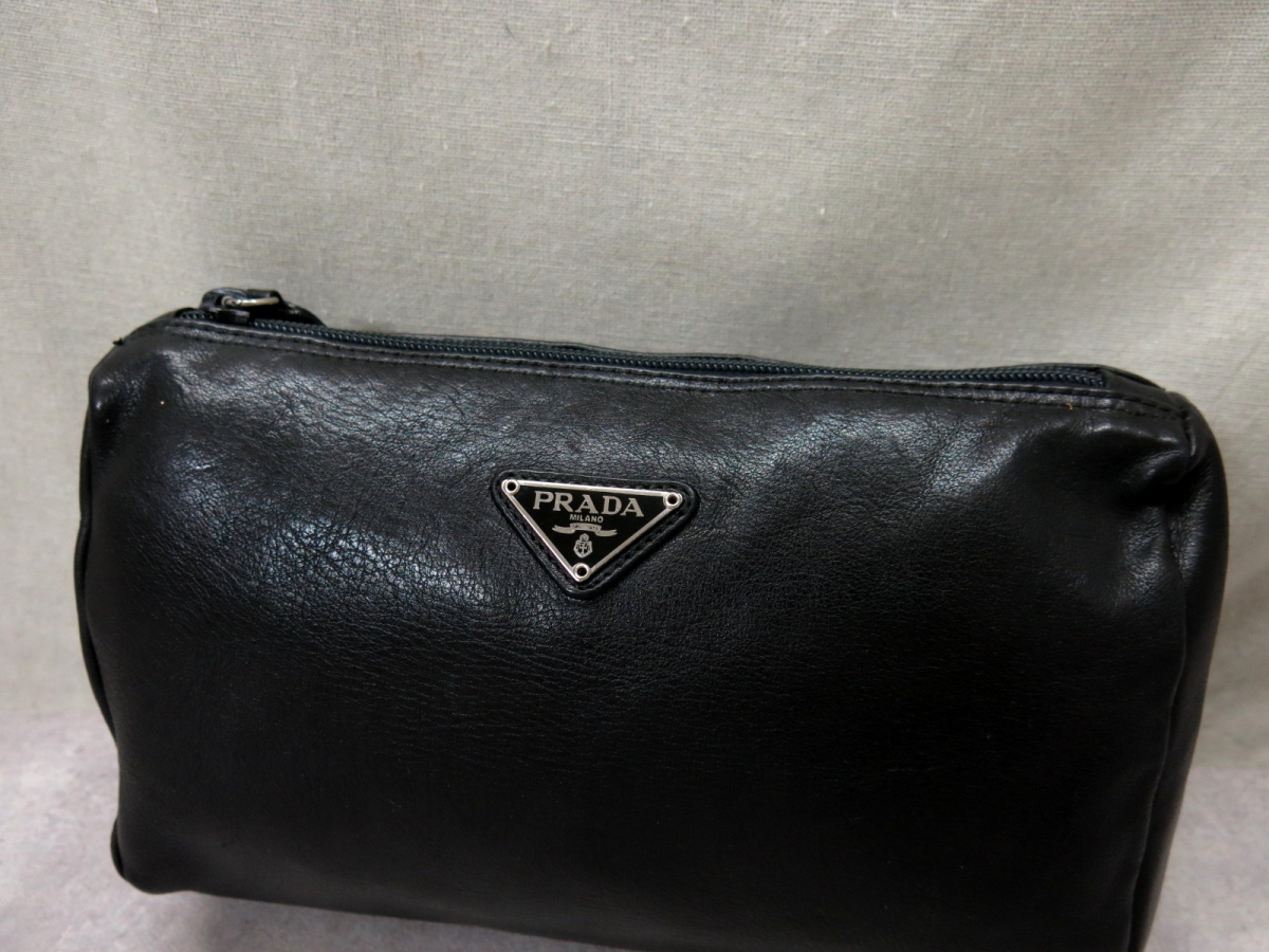 ○超美品○PRADA プラダ○カーフ レザー 本革○クラッチ バッグ○黒 