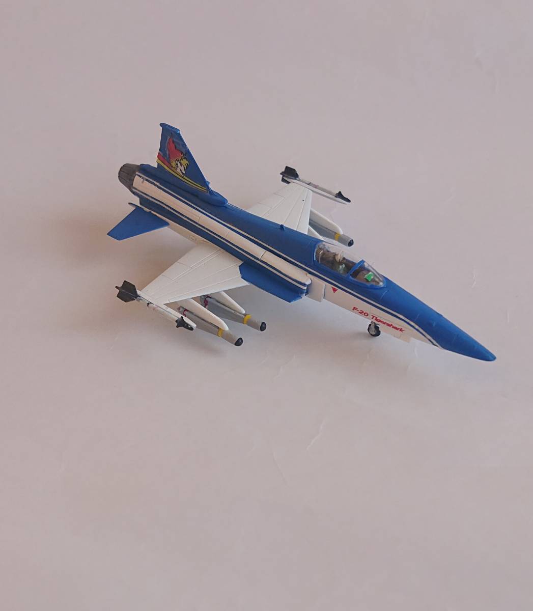 超激得，正規品 1/144 エリア88 F-20A タイガーシャーク シン カザマ機 完成品(完成品)｜売買されたオークション情報、yahooの商品情報をアーカイブ公開 - オークファン 完成品