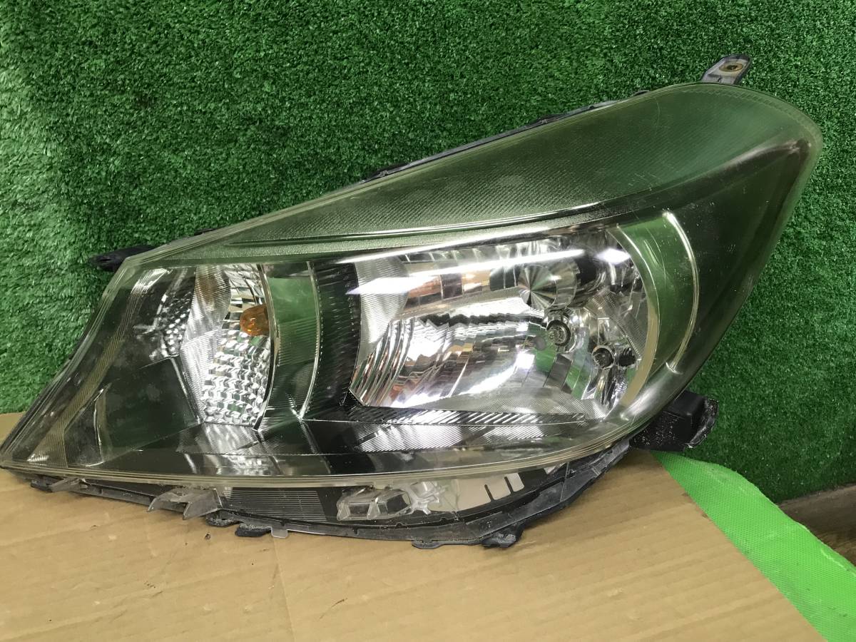 管0775-1 NCP131 ヴィッツ RS 純正 HIDヘッドランプ ヘッドライト 左右 