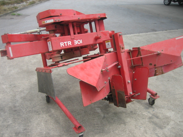 滋賀 コバシ 溝堀機 溝切機 排水溝 排水対策 反転リバース オフセット調整可　小橋　KOBASHI ワンオーナー　引取希望　_1