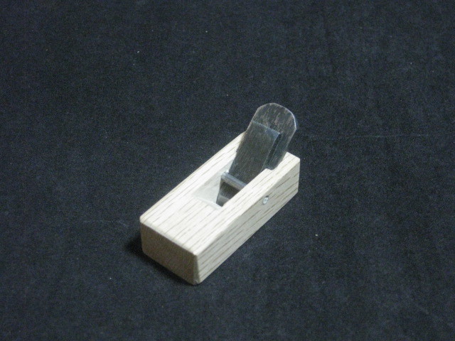 【HOT，大人気】 富士久細工用極豆鉋平12mm_裏金付き_木型屋_L45(かんな)｜売買されたオークション情報、yahooの商品情報をアーカイブ公開 - オークファン かんな