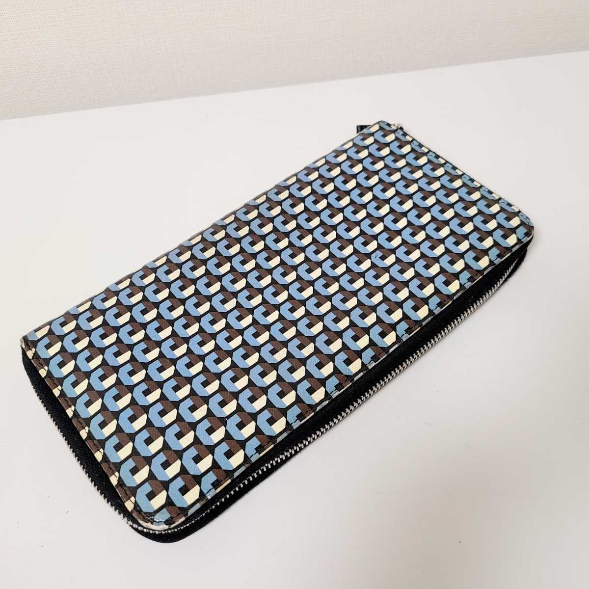 プラダ PRADA ファスナー付き 二つ折り 長財布 レザー ネイビー 2M0836