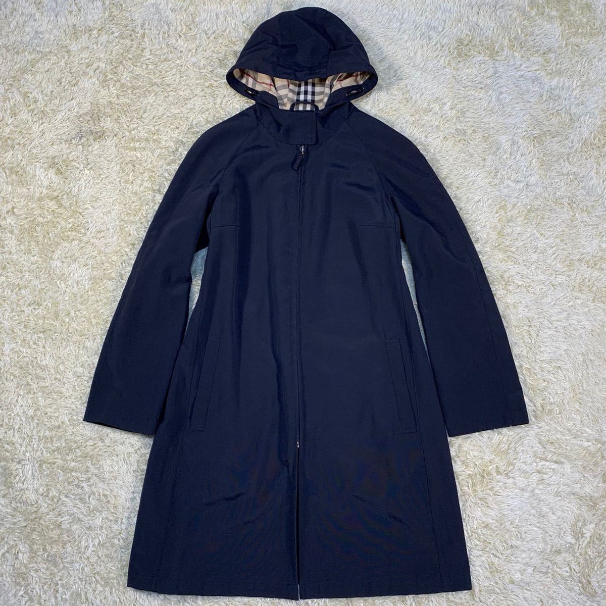 極美品 バーバリー ロンドン フード コート ノバチェック 黒 L