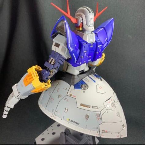 RG 1/144 ジオング&ガンダムver2.0 全塗装完成品 RG 1⁄144 ジオング&ガンダムver2.0 全塗装完成品 塗装を抑えつつ