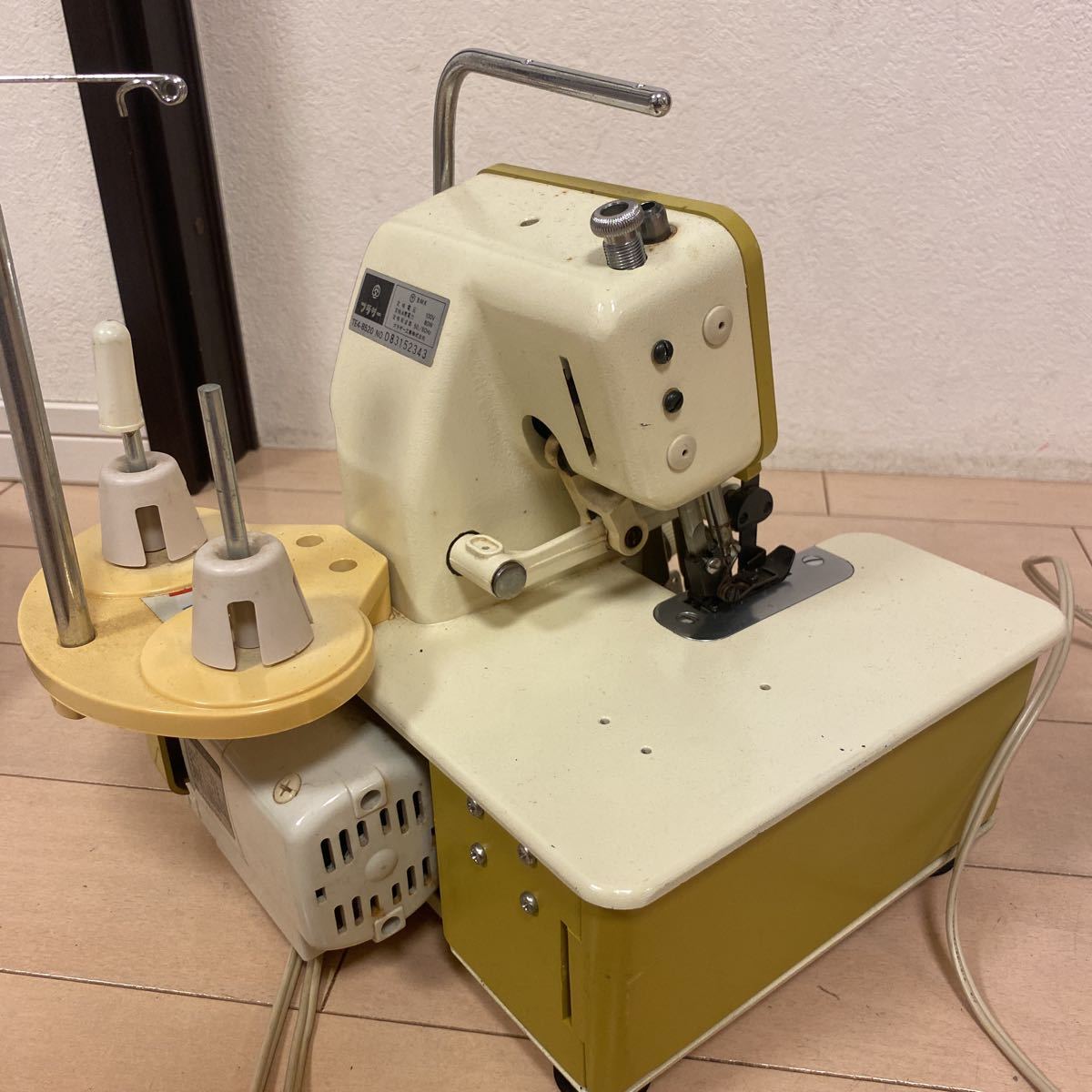 ブラザー 職業用スクイミシン TM3-B402 実働品 裾上げ すくい縫い TM3