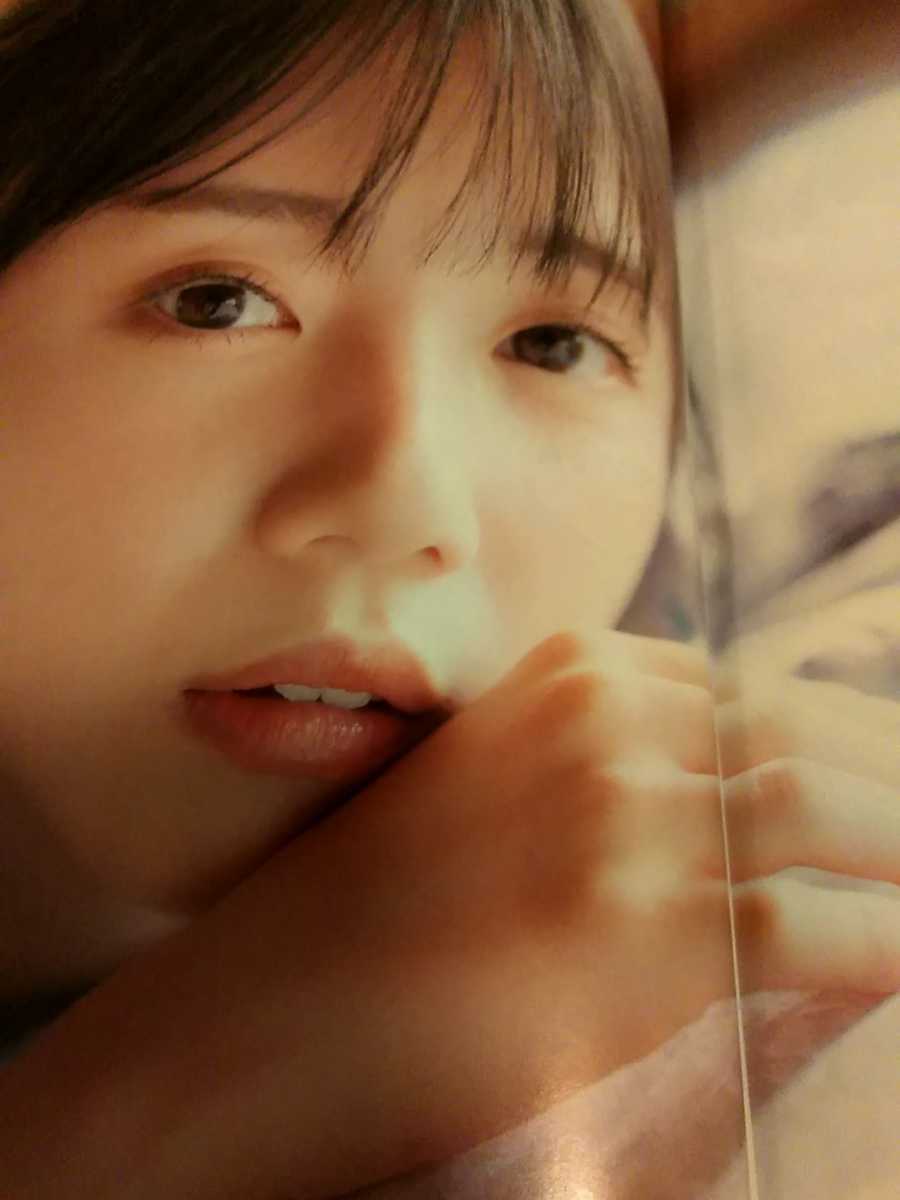 日向坂46 齊藤京子 雑誌切り抜き 12ページ 両面ポスター付き ☆直筆
