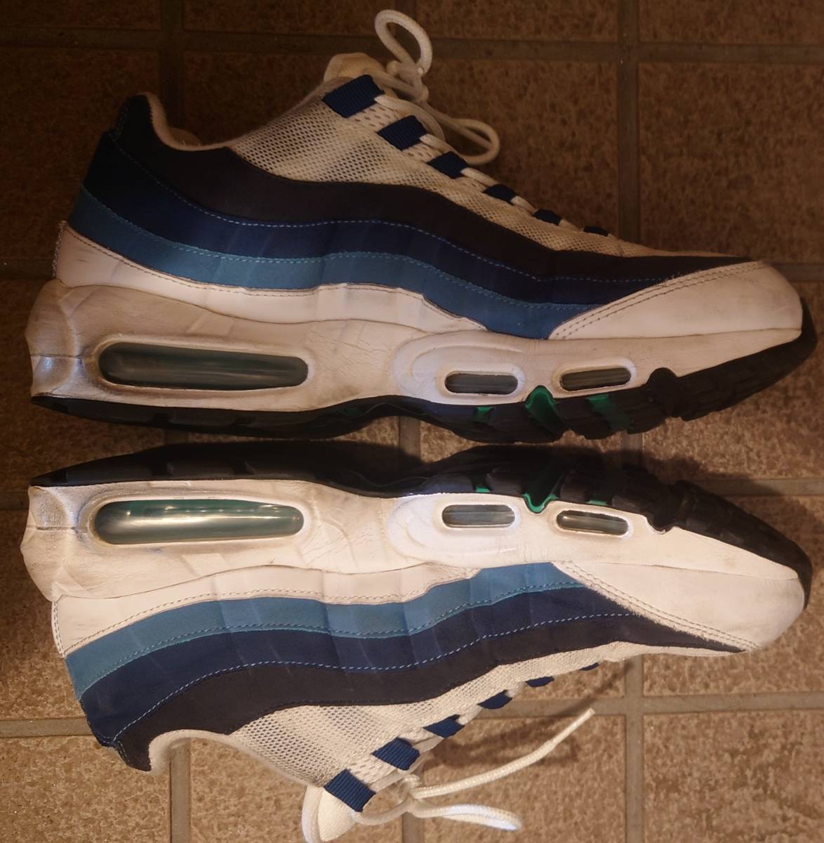 【ＵＳＥＤ・中古品】NIKE AIR MAX 95 OG ブルーグラデ 554970-131 2015　29.0cm　US11　 AIR OG 0 GRADAITION BLUE 青グラデ