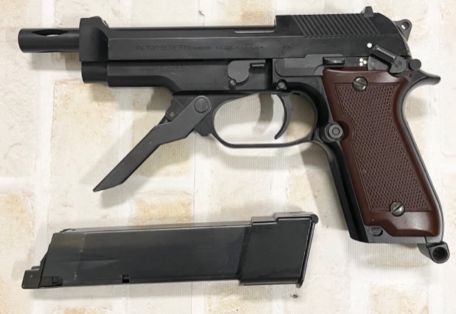 赤字超特価，低価 ジャンク ガス漏れ ガスガン PIETRO BERETTA ピエトロ ベレッタ P.B-MOD.93R-CAL.9 Parabellum-PATENTED(ガスガン)｜売買されたオークション情報、yahooの商品情報をアーカイブ公開 - オークファン ガスガン