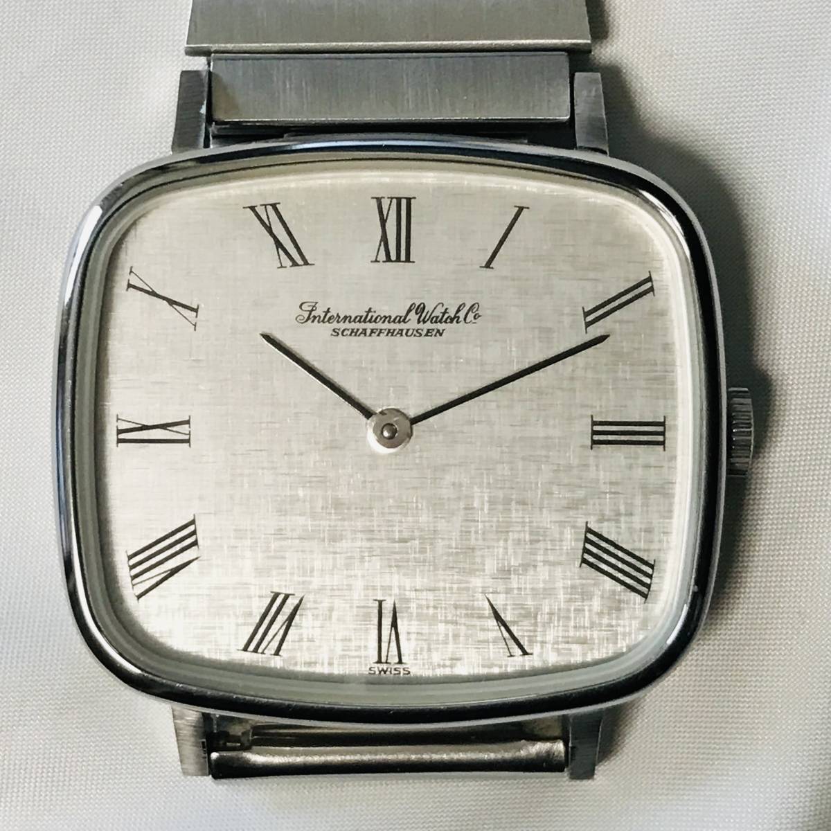 IWC International Watch Co SCHAFFHAUSEN シャフハウゼン スクエア 手 