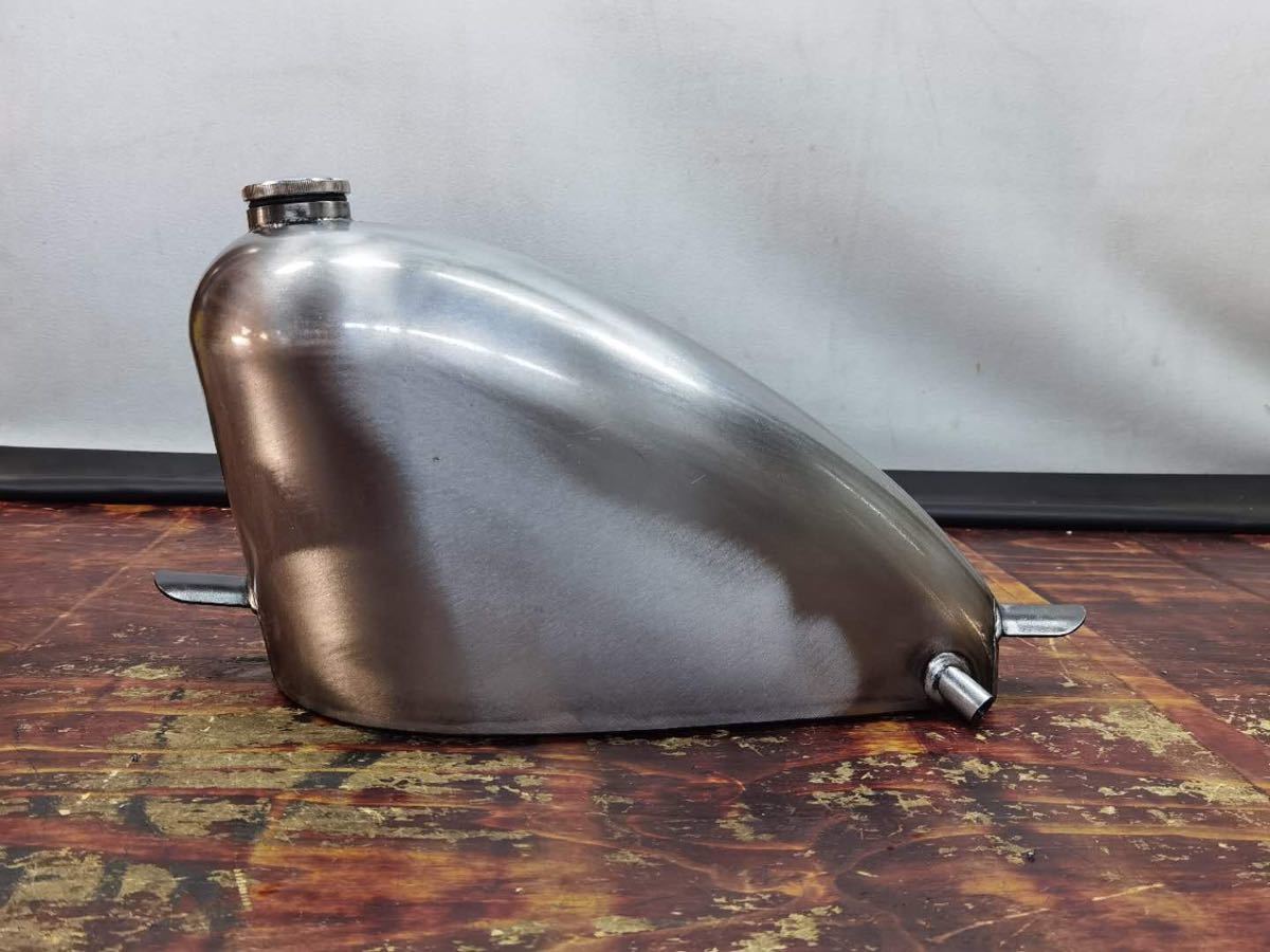 ハーレー ナロー スポーツスタータンク スポーツスター 汎用品 T-11