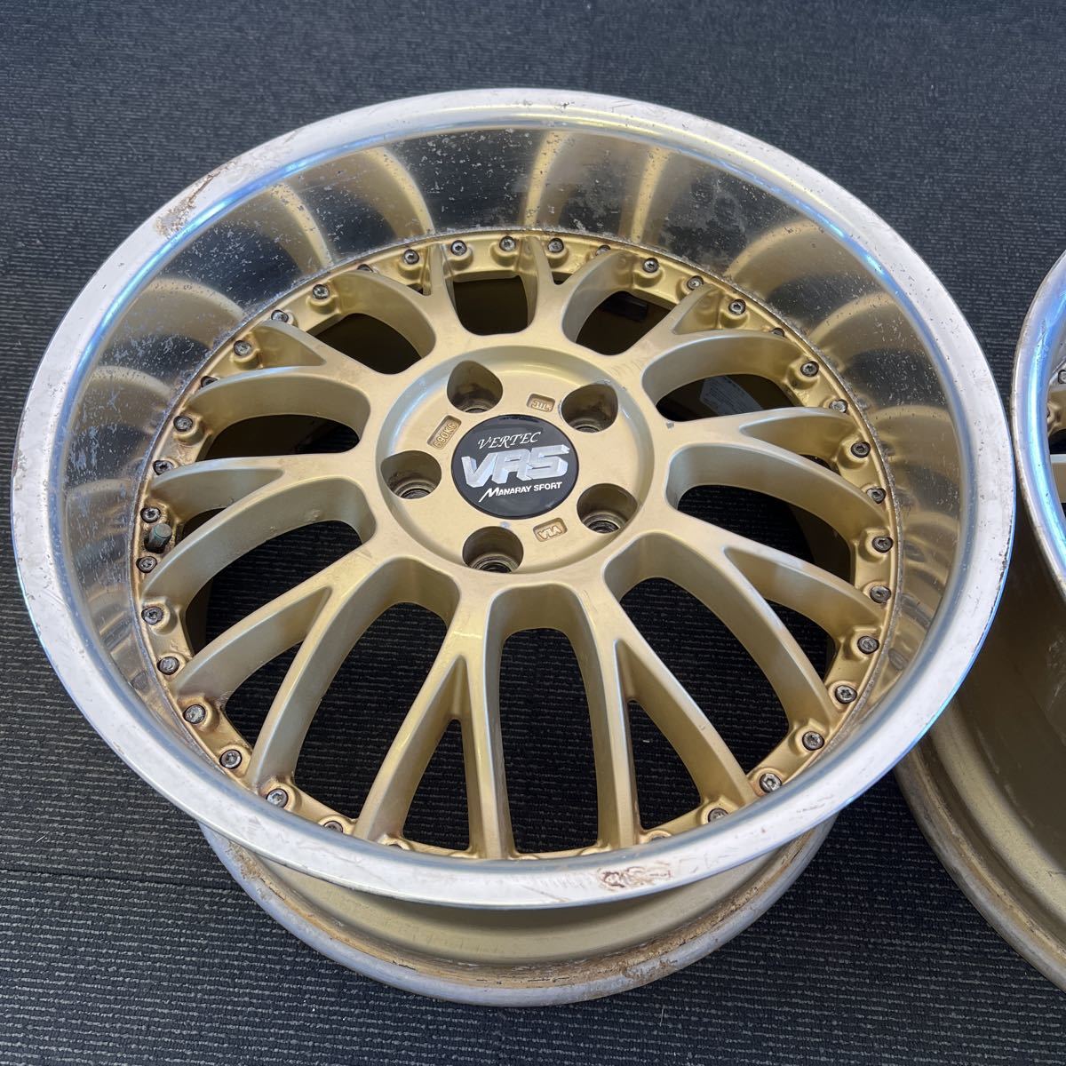 マナレイスポーツ18インチ 9.5j 114.3