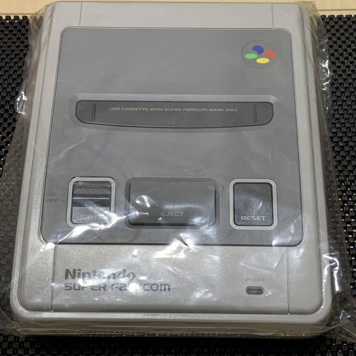 ☆新品未開封☆ スーパーファミコン 本体 1Chip-02 任天堂 非常に綺麗 