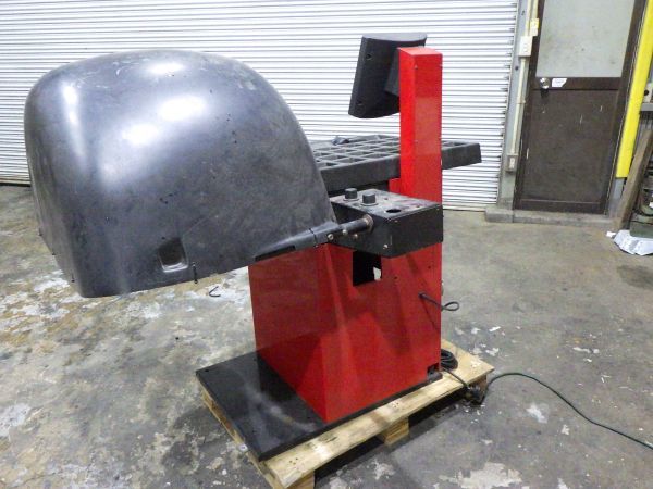 イヤサカS626ホイールバランサー