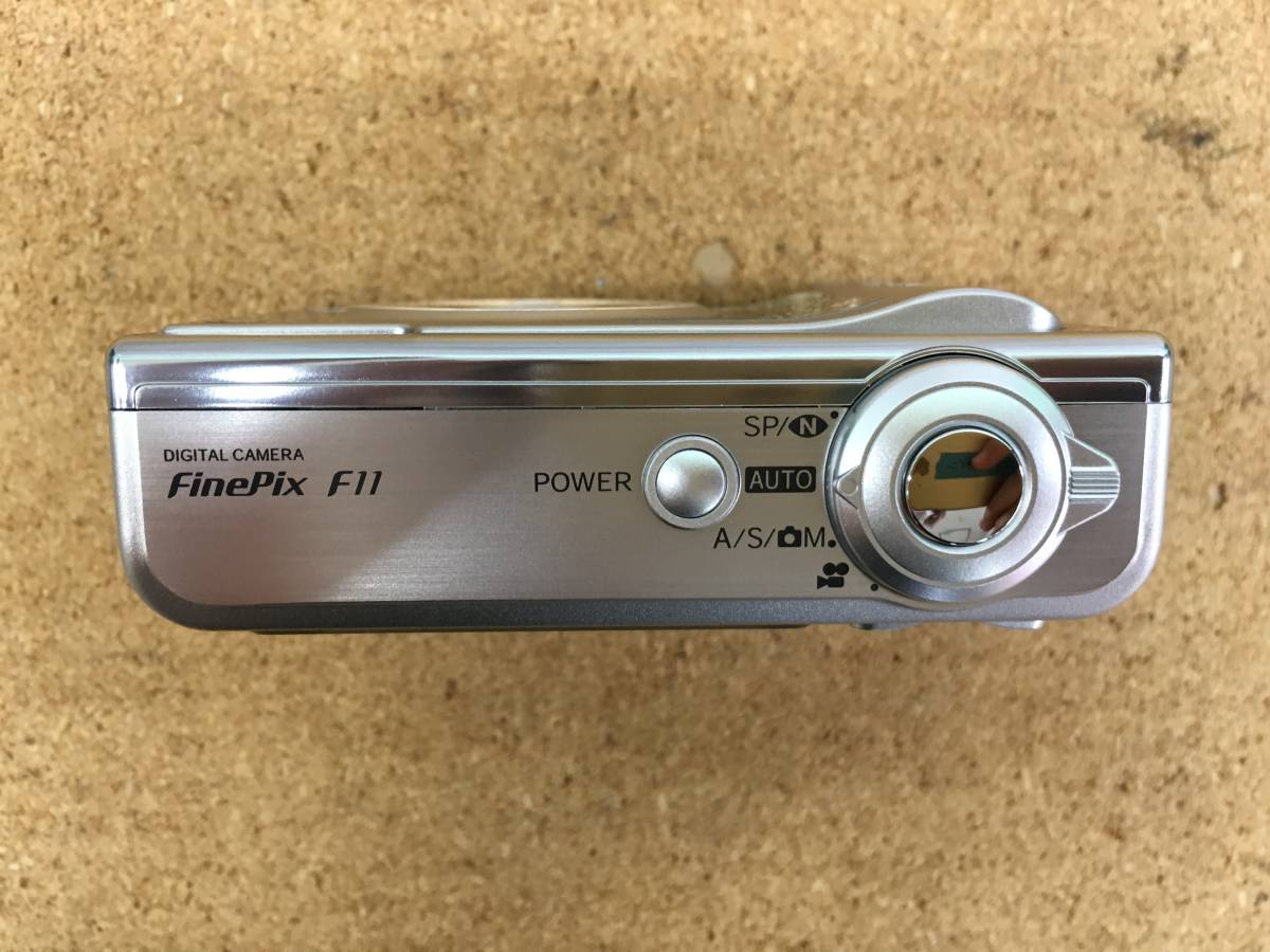 ◇◇FUJIFILM 富士フィルム FinePix F11 コンパクトデジタルカメラ:家