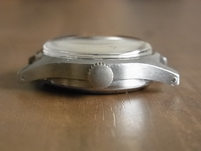 ヴィンテージ　SUPERIOR (NOVELTI WATCH Co) 17石スイス製手巻き　ブラックダイヤル　ミリタリー風２４時間表示 - Vintage The Buy in .A029VE.01