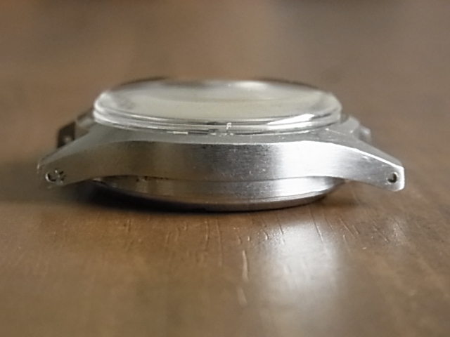 ヴィンテージ　SUPERIOR (NOVELTI WATCH Co) 17石スイス製手巻き　ブラックダイヤル　ミリタリー風２４時間表示 - Vintage The Buy in .A029VE.01