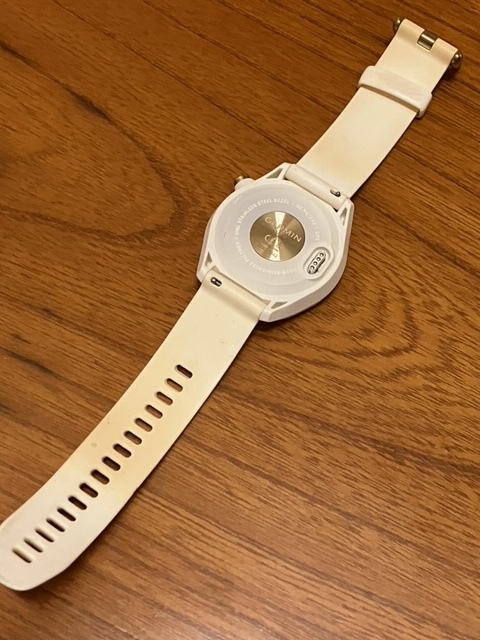 ガーミン GARMIN GPS ゴルフウォッチ APP ROACH S40 白 お値下げしま