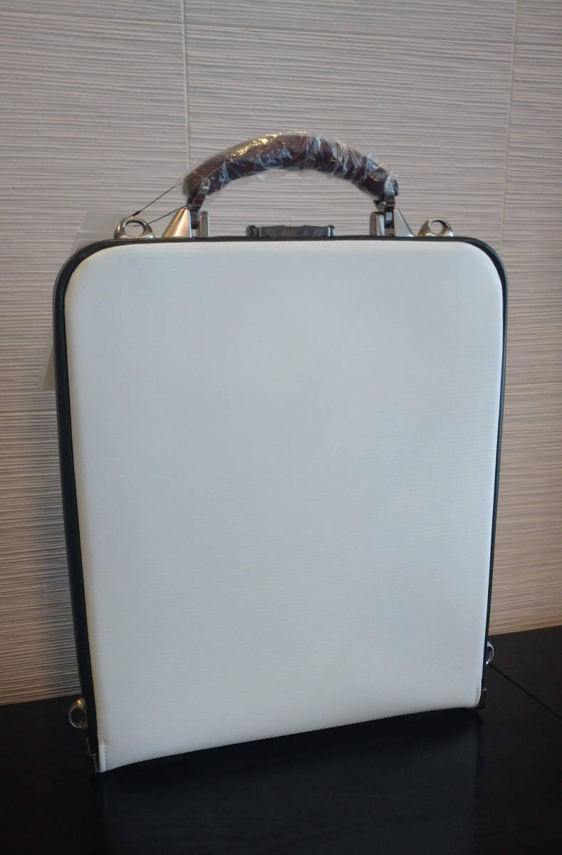 レクサスコレクション】ニューダレスバッグ（カーボン調）、手提げ 