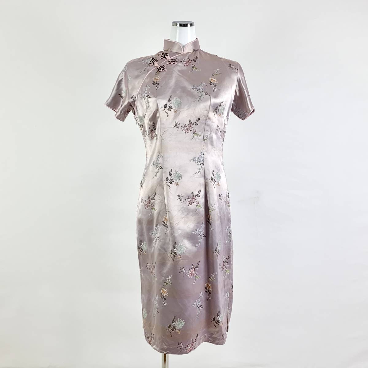 はメーカー Ina イナ 綿麻細布ウィンスダイド前切替デザインギャザーワンピース 全2色 服 カジュアル ワンピース ワイド ロング Vネック タック 長袖 無地 コットン リネン レディース 日本製 送料 します Mushtryati Com