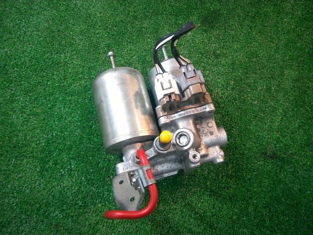 正規品，お得 アクア DAA-NHP10 ブレーキブースターポンプ 47070-52010 yatsu(トヨタ用)｜売買されたオークション情報、yahooの商品情報をアーカイブ公開 - オークファン その他