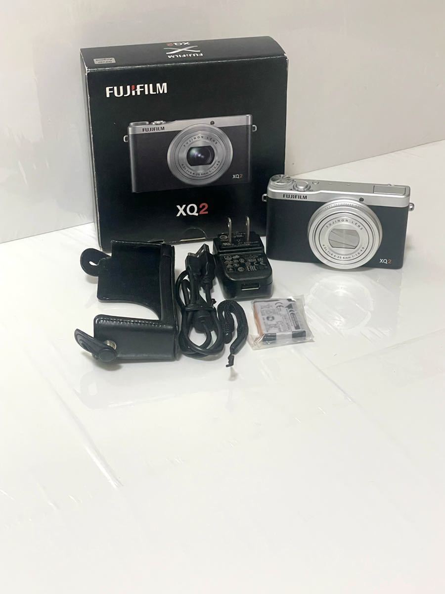 【外観美品】 FUJIFILM フジフイルム XQ2 シルバー ジャンク