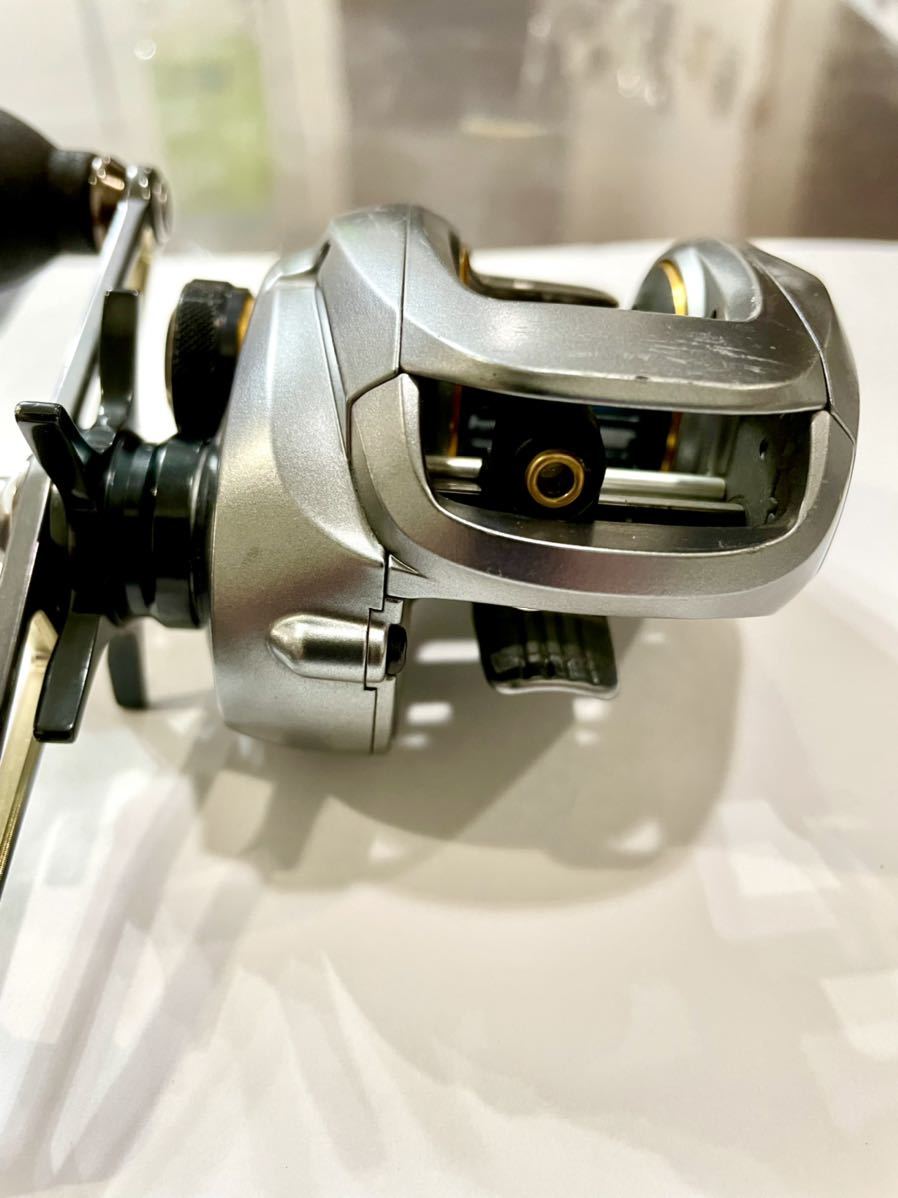 シマノ SHIMANO アルデバラン ALDEBARAN Mg7 ギヤ比7.0:1 右ハンドル