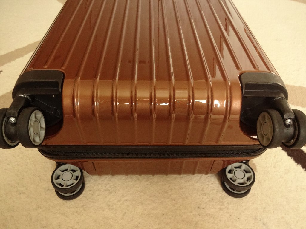 RIMOWA リモワ サルサ エアー 4輪 機内持込可 マルチホイール 22L RIMOWA リモワ サルサ エアー 4輪 機内持込可 マルチホイール 22L