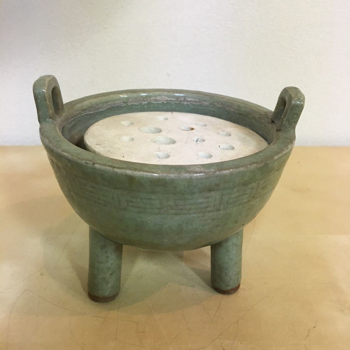 宋時代の香炉 香炉 三足 中国 香道具 青磁 時代物 宋時代 【公式通販】