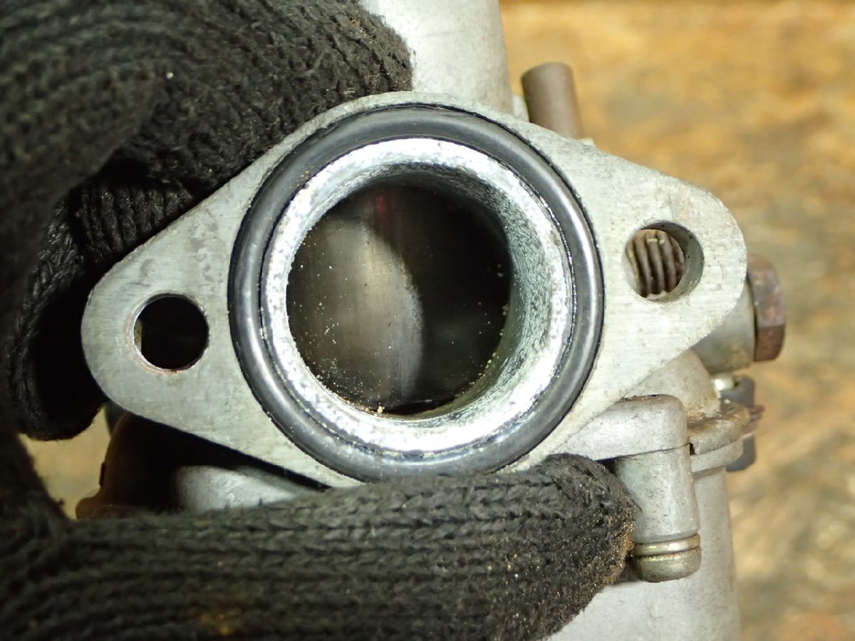 カワサキW1S用新品キャブレター左右 16001-167、16001-168 カワサキW1S