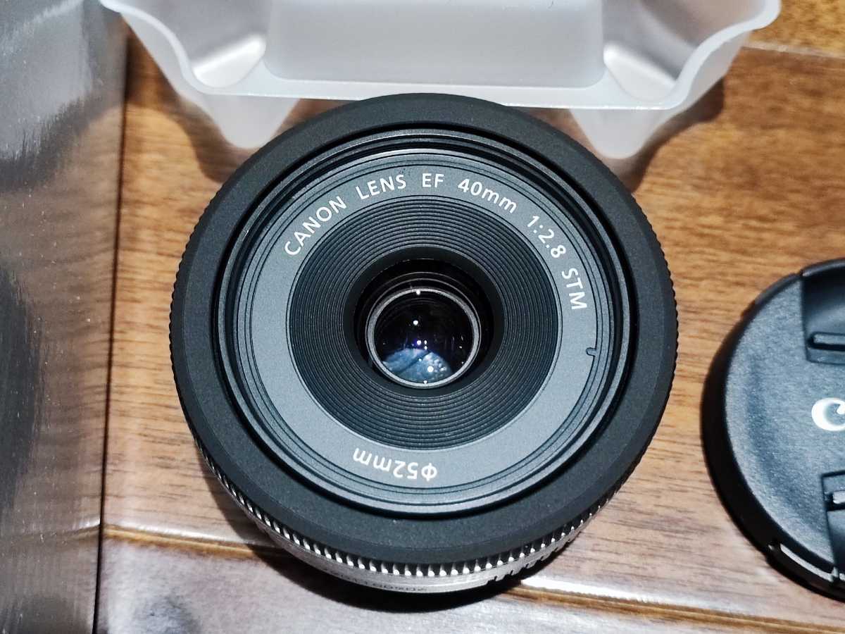 F2.8 STM EF40mm レビュー 中古1万円台で買える最高のパンケーキ