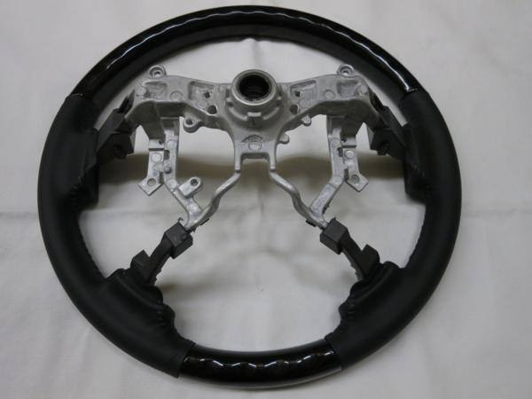 新品未使用! ランクル 200系 前期 ( 2007年9月-2015年8月) 黒木 ウッド